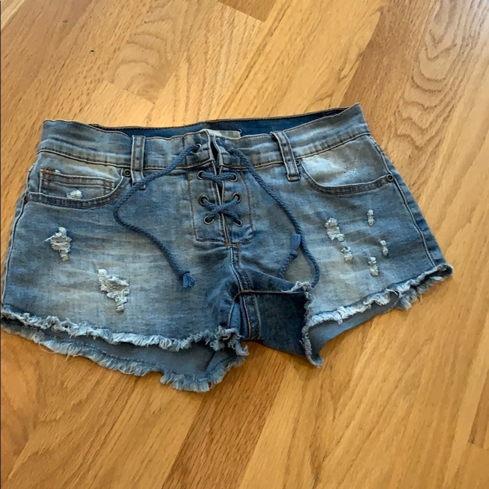 light lace up shorts